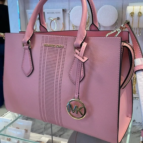 MICHAEL KORS
Sheila Medium CZ Faux Saffiano Leather Satchel Crossbody 
NWT - Picture 16 of 16